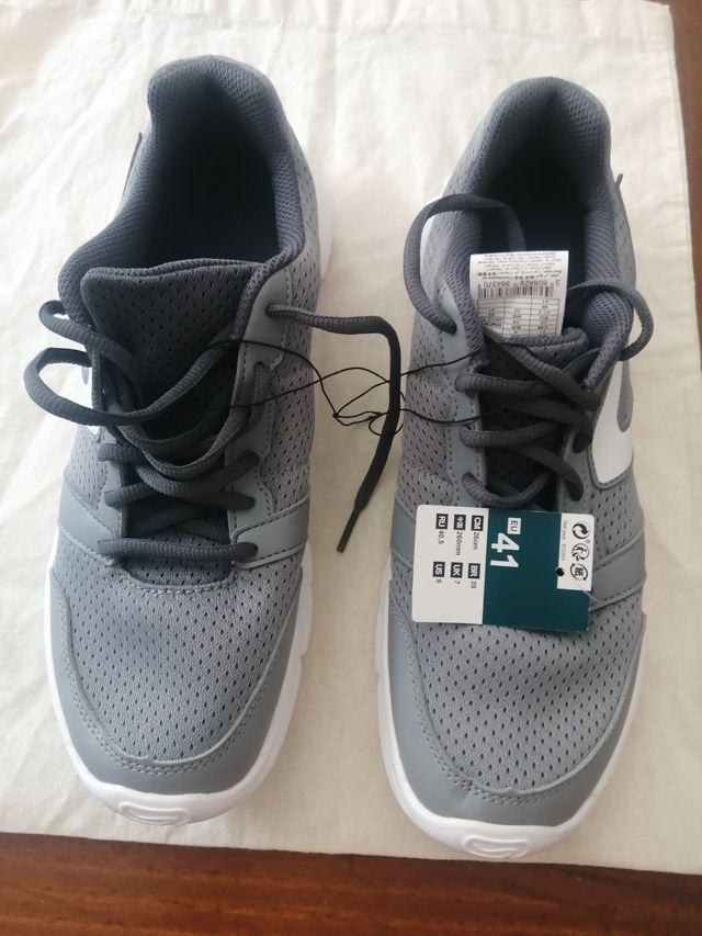Zapatillas NUEVAS Kalenji 41 Hombre