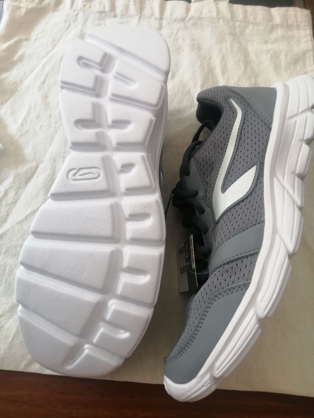 Zapatillas NUEVAS Kalenji 41 Hombre