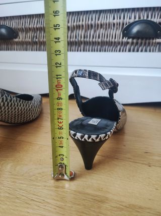 Mules nuevos: zapatos sin talón