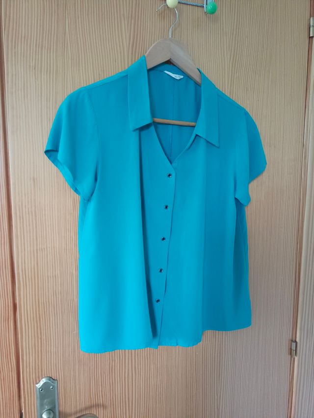 Camisa turquesa manga corta