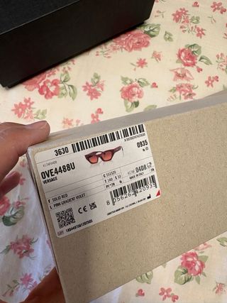 Gafas Versace rojas |  Espectaculares