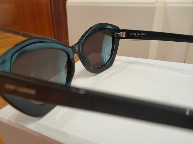 Gafas Yves Saint Laurent negras