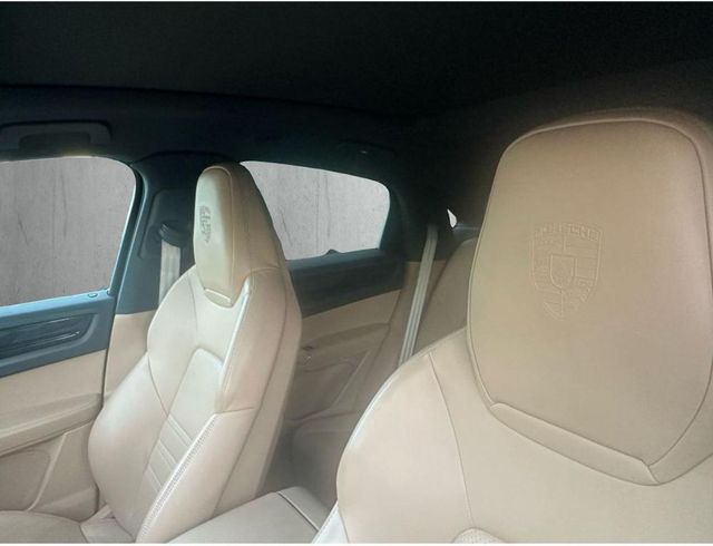Porsche Cayenne COUPE E HYBRID 2023