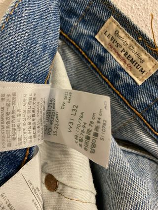 Levi’s 501 W31 L32 cropped