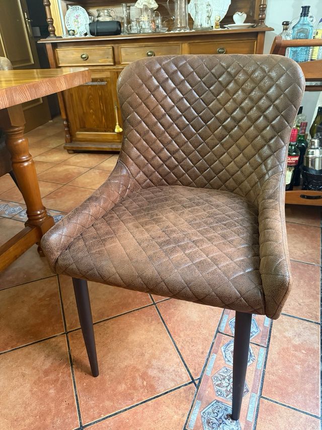 4 Sillas Comedor Marrón el precio es por unidad