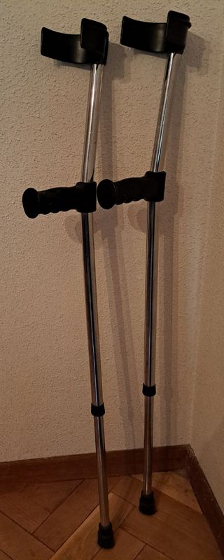 Muletas para adulto con antebrazo