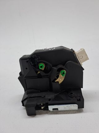 CERRADURA PUERTA TRASERA DERECHA LAND ROVER FREELANDER (LN)