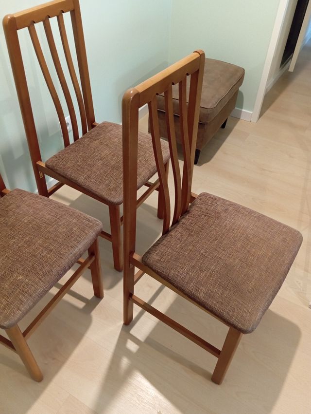 Pack Sillas de madera tapizadas