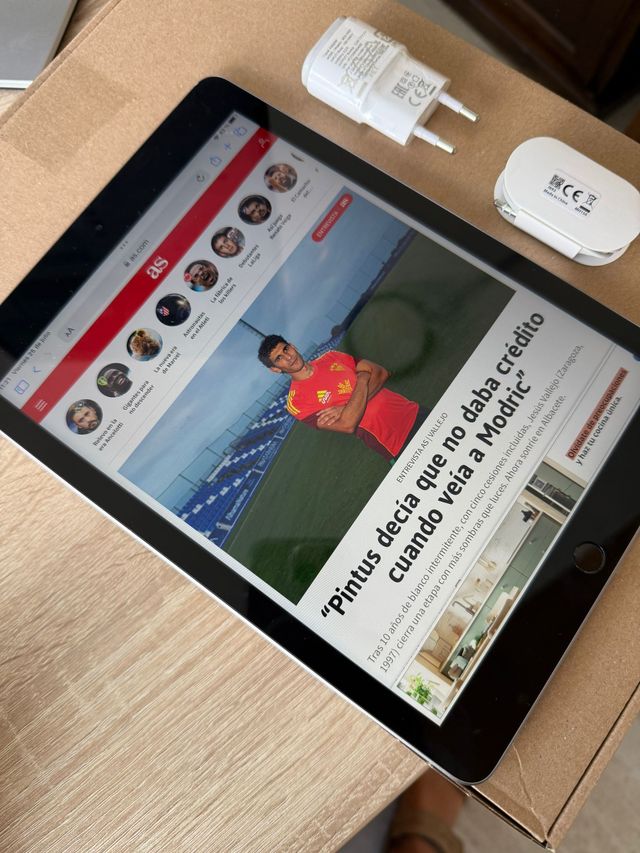 iPad 5ª Gen 128Gb - Plata