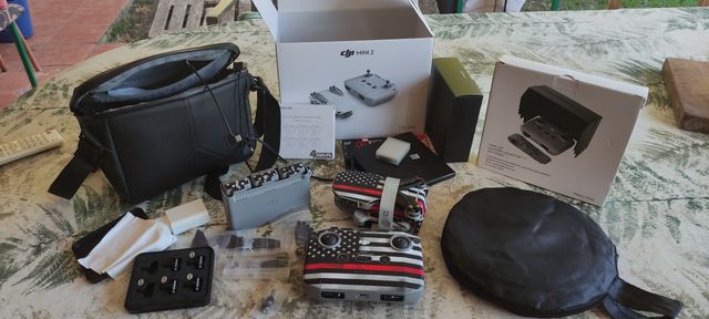 DJI Mini 2 - Drone con diseño Thin Red Line