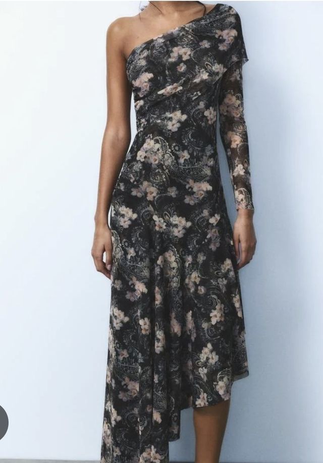Vestido midi Zara asimétrico