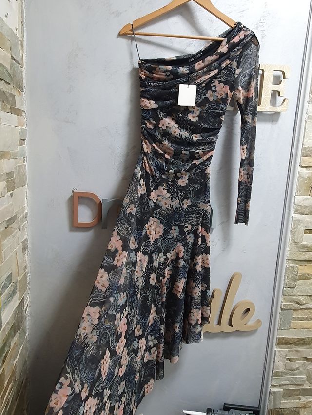 Vestido midi Zara asimétrico