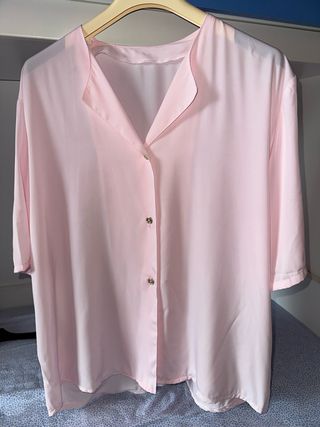 Camicia donna rosa cipria – elegante e versatile
