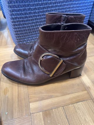 Botines de piel Adolfo Dominguez Marrón