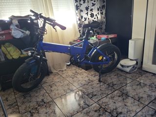 Bicicleta eléctrica plegable
