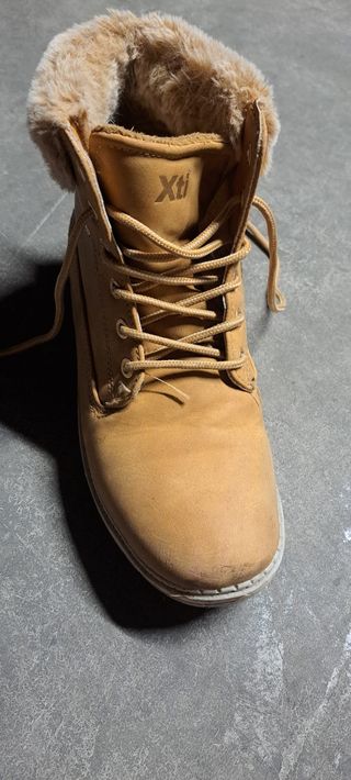 Botas montaña Xti 39