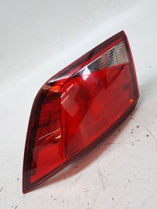 PILOTO TRASERO DERECHO SEAT LEON (1P1)