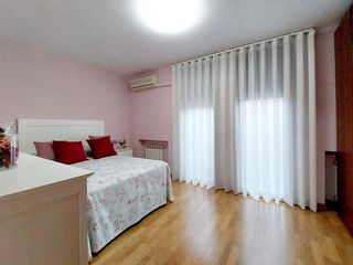 Casa adosada en venta en Les Arenes - La Grípia  Can Montllor en Terrassa