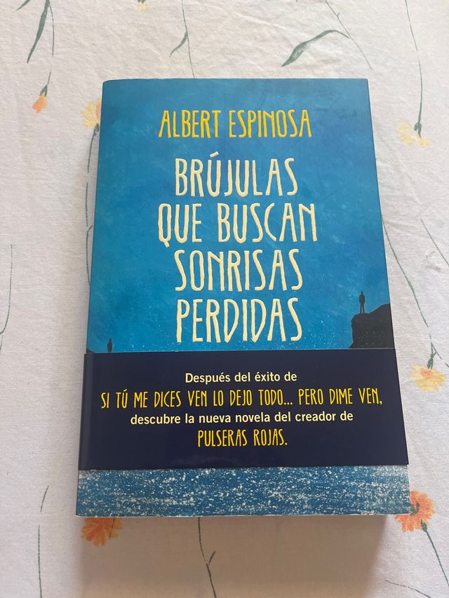 BRÚJULAS QUE BUSCAN SONRISAS PERDIDAS