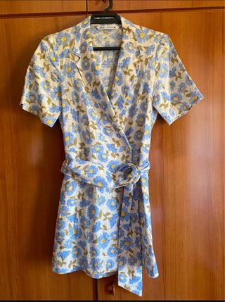 mono corto de manga corta estampado de flores