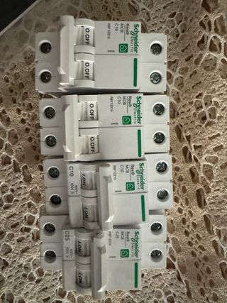 Interruptor Diferencial Schneider (4uds)