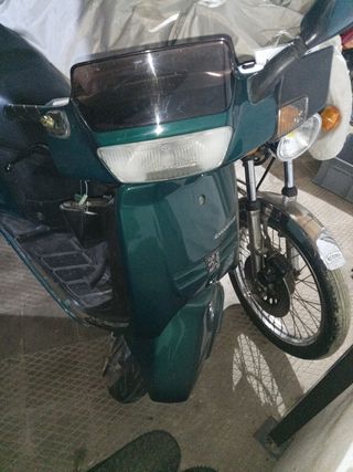 Moto Peugeot SV 125 para despiece 