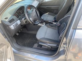 Opel Astra 2005