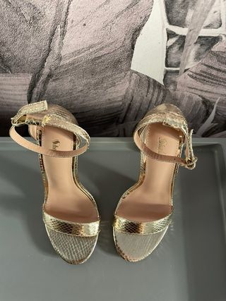 Zapatos tacones a estrenar!