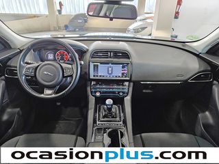 Jaguar F-PACE 2.0L i4D Pure RWD 132 kW (180 CV)