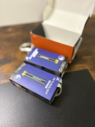 Linterna UV 365nm Profesional Recargable Luz Negra