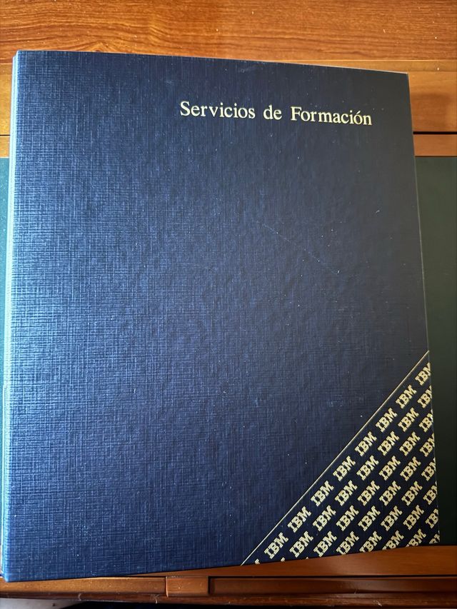 Carpeta IBM Servicios de Formación