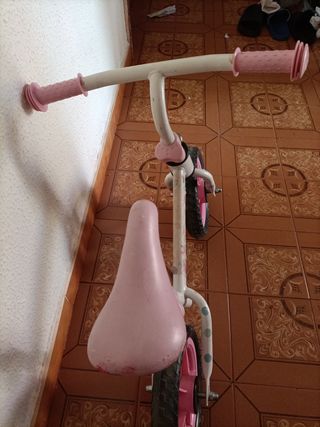 Bicicleta sin pedales niña