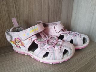 Sandali rosa, Skye, Paw Patrol, numero 26. 