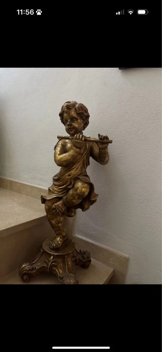 Querubín músico dorado