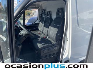 Iveco Daily Furgon 35S 16 V 3520L/H2 Auto 115 kW (156 CV)