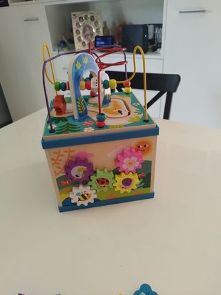 Gioco cubo Montessori in legno