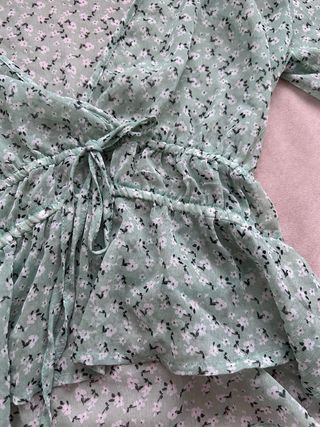 Blusa flores verde