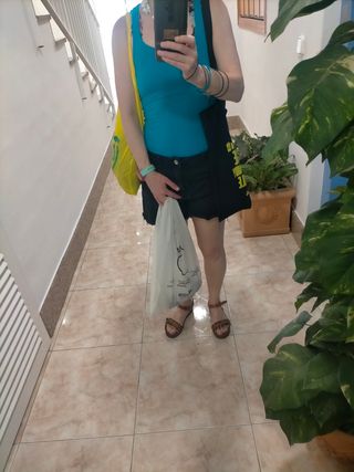 Camiseta Bershka turquesa