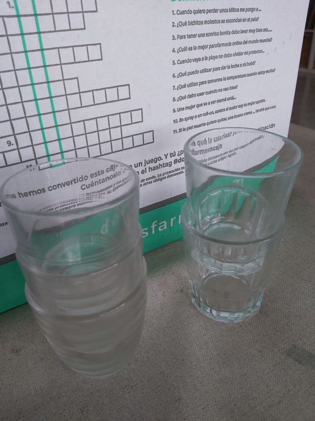 11 Vasos + 5 pequeños de Cristal transparente