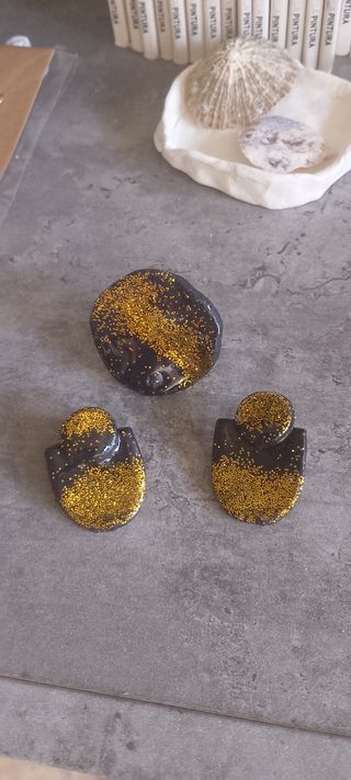 Pendientes dorados