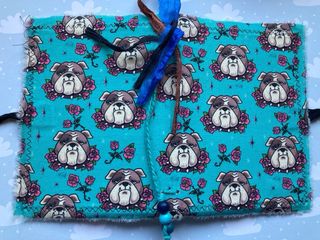 Libreta y Bolígrafos Bulldog