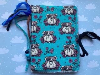 Libreta y Bolígrafos Bulldog