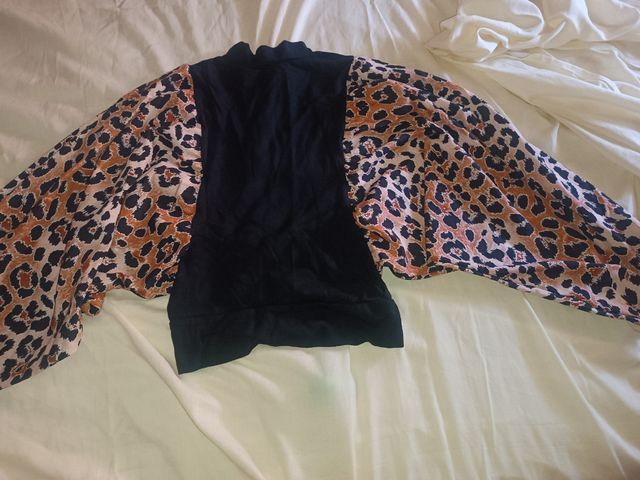 Camiseta mangas mariposa