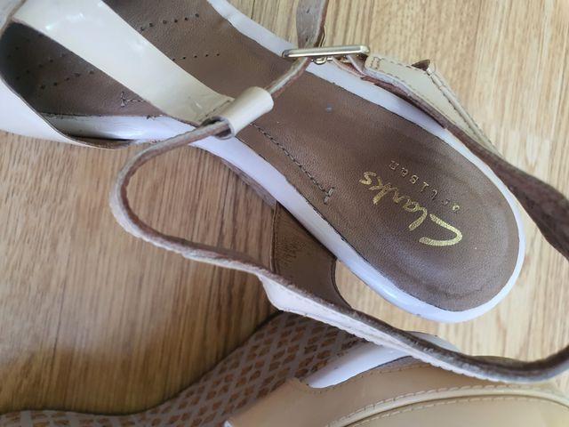 Sandalias Clarks beige nº37