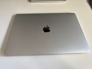 Macbook air 2020 i3
