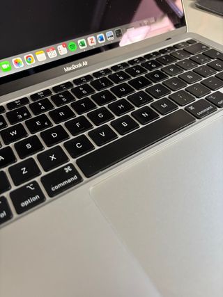 Macbook air 2020 i3