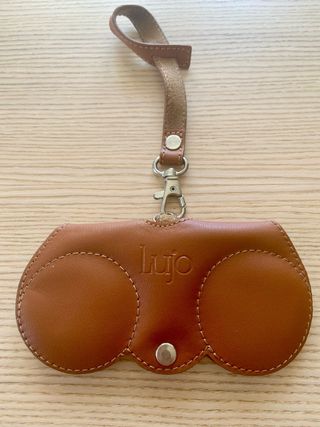 Estuche soporte gafas sol coche