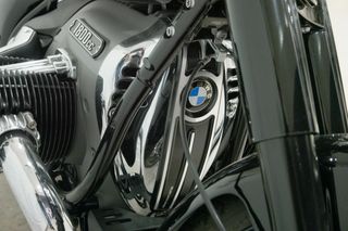 BMW R 18