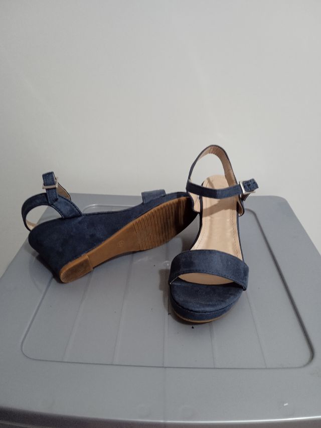 Zapatos cuña azul marino