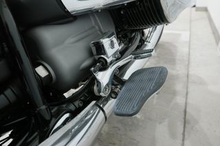 BMW R 18